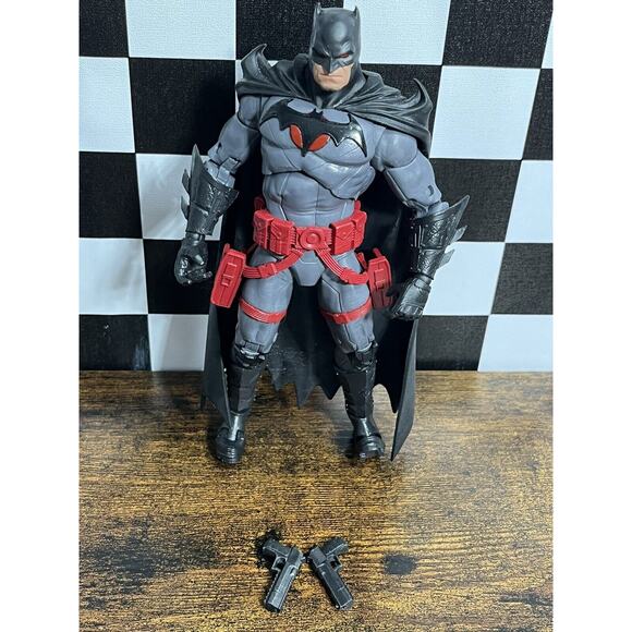 Here is a look at Batman vs Professor Zoom (Flashpoint) by  Mcfarlane Flashpoint Thomas Wayne Batman Masked With Guns